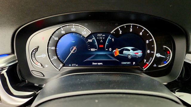 2018 BMW 5 Series 530i Sedan w/ M Sport Package - 23082283 - 13