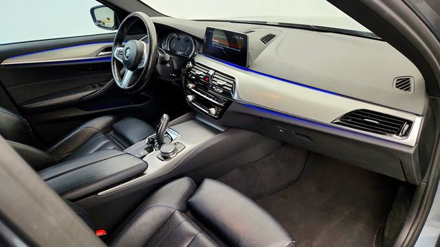 2018 BMW 5 Series 530i Sedan w/ M Sport Package - 23082283 - 23