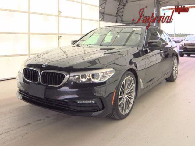 2018 BMW 5 Series 530i xDrive - 23036911 - 0