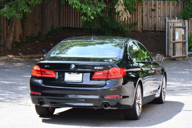 2018 BMW 5 Series 530i xDrive - 23036911 - 9