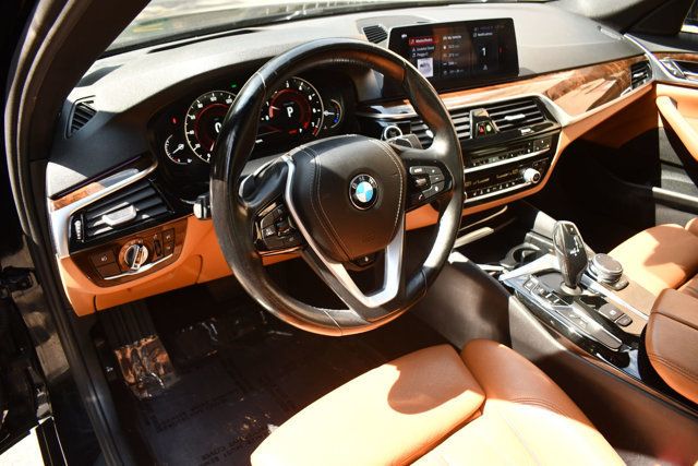 2018 BMW 5 Series 530i xDrive - 23036911 - 20