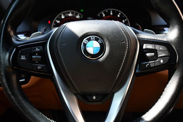 2018 BMW 5 Series 530i xDrive - 23036911 - 22