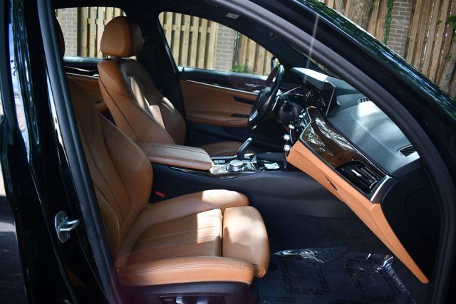 2018 BMW 5 Series 530i xDrive - 23036911 - 28