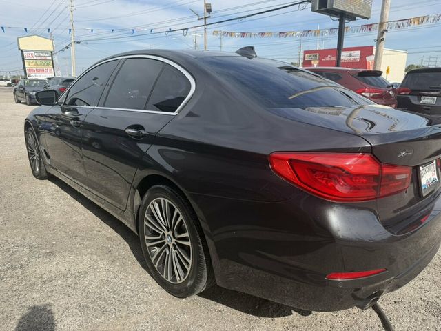 2018 BMW 5 Series 530i xDrive - 23099974 - 11