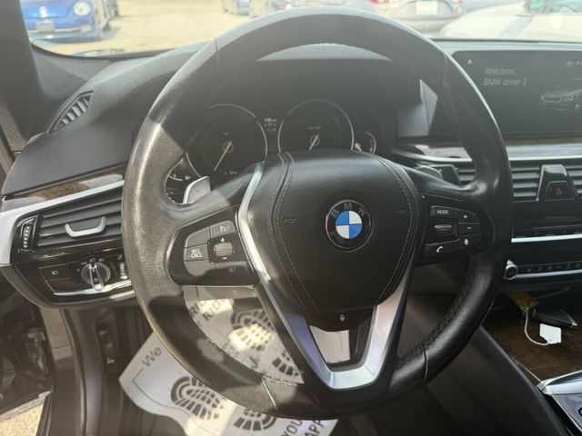 2018 BMW 5 Series 530i xDrive - 23099974 - 19