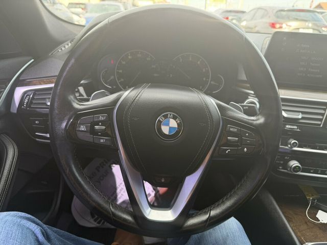 2018 BMW 5 Series 530i xDrive - 23099974 - 22