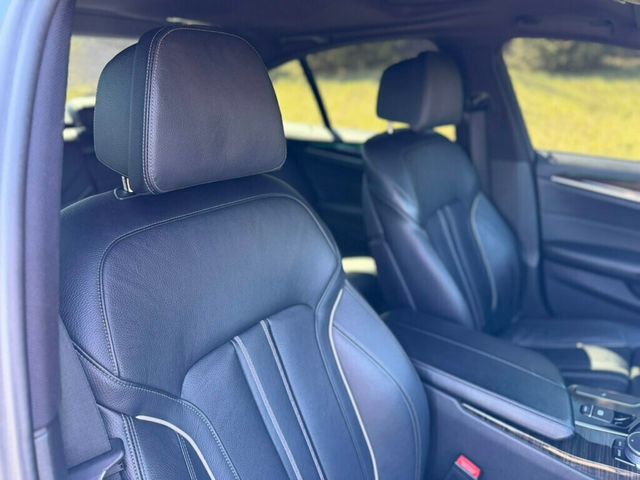 2018 BMW 5 Series 530i xDrive - 22996036 - 21