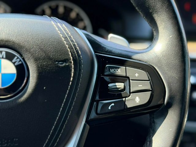 2018 BMW 5 Series 530i xDrive - 22996036 - 26