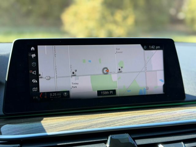 2018 BMW 5 Series 530i xDrive - 22996036 - 29