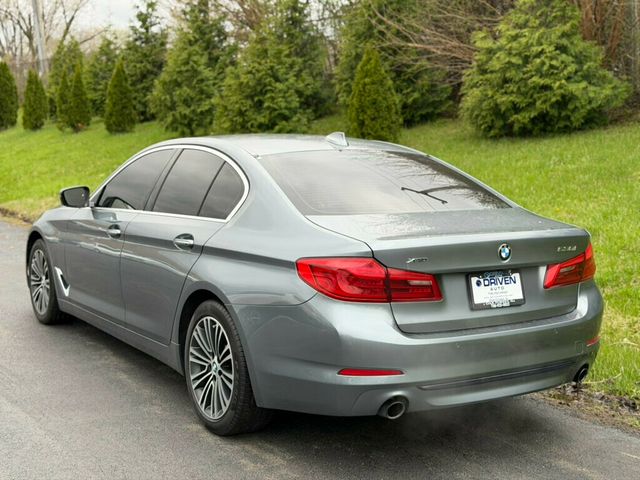 2018 BMW 5 Series 530i xDrive - 22996036 - 3