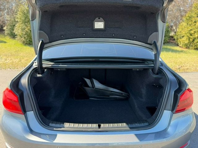 2018 BMW 5 Series 530i xDrive - 22996036 - 4