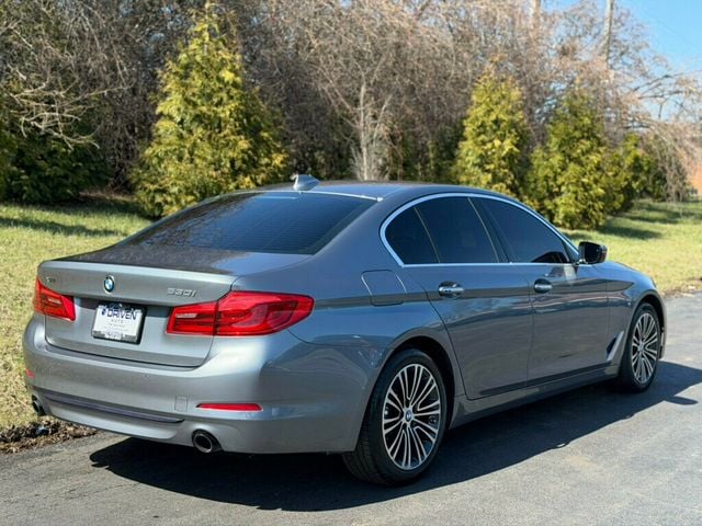 2018 BMW 5 Series 530i xDrive - 22996036 - 5