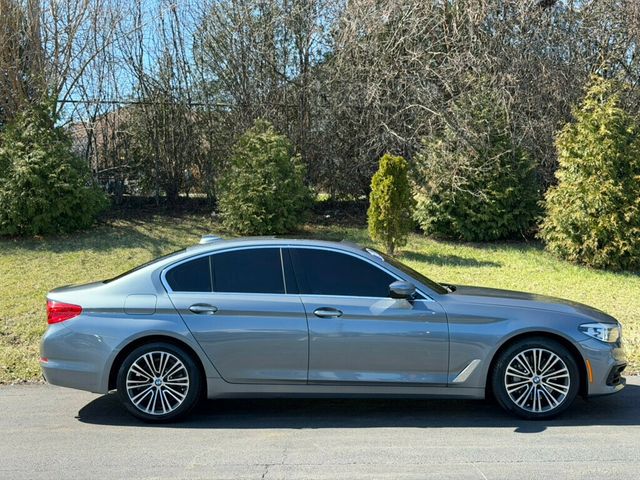 2018 BMW 5 Series 530i xDrive - 22996036 - 6