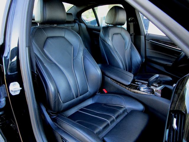 2018 BMW 5 Series 530i xDrive - 23081103 - 15