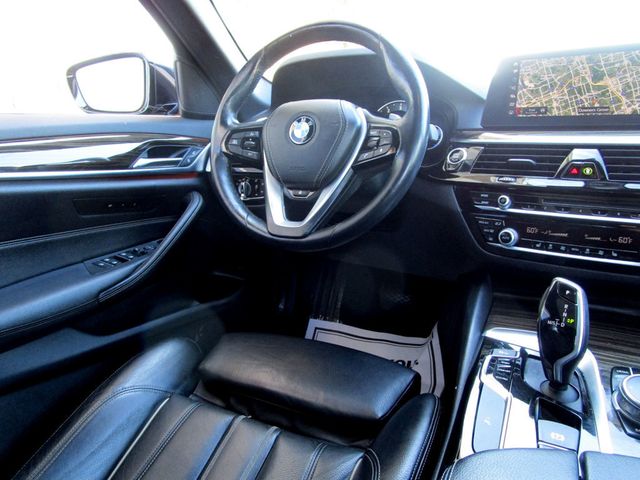 2018 BMW 5 Series 530i xDrive - 23081103 - 18
