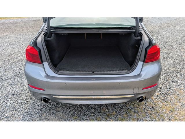 2018 BMW 5 Series 530i xDrive - 22921226 - 12