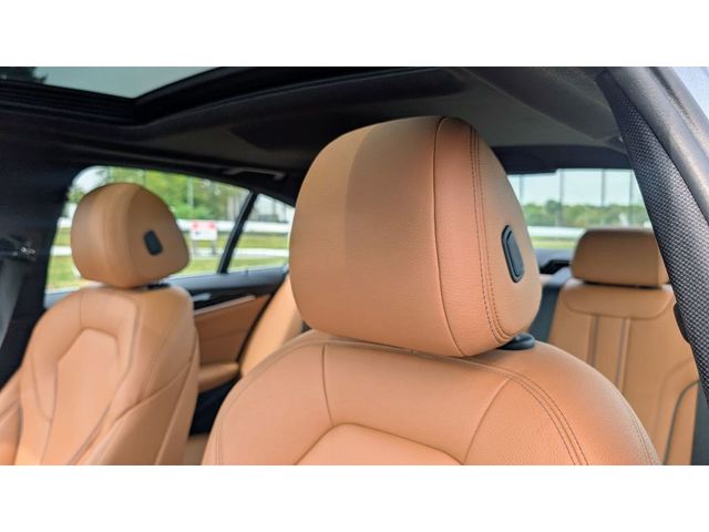 2018 BMW 5 Series 530i xDrive - 22921226 - 15