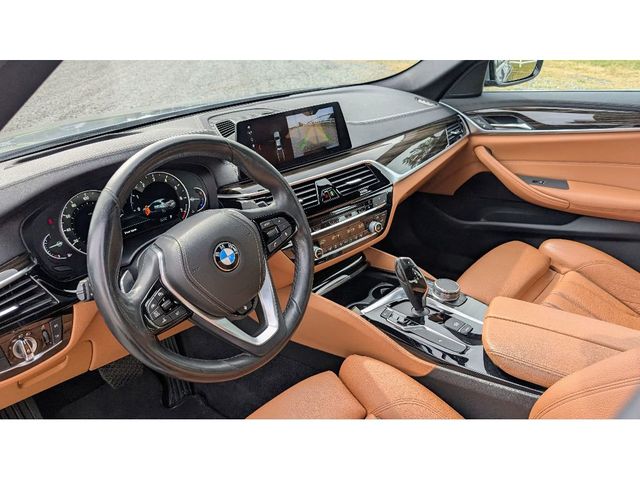 2018 BMW 5 Series 530i xDrive - 22921226 - 18