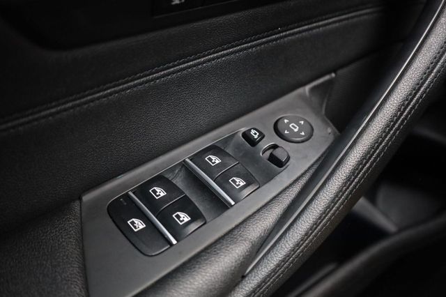2018 BMW 5 Series 530i xDrive - 23062693 - 30