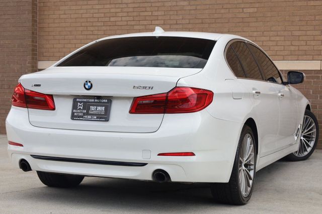 2018 BMW 5 Series 530i xDrive - 23062693 - 8