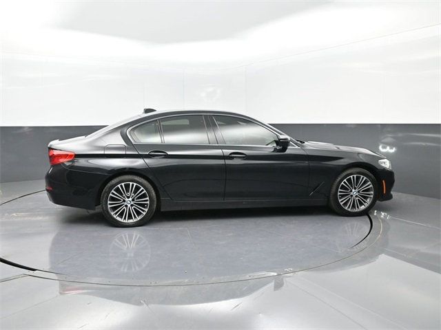 2018 BMW 5 Series 530i xDrive - 22946704 - 21