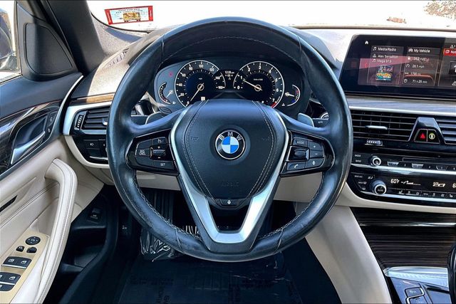 2018 BMW 5 Series 530i xDrive - 23079948 - 20