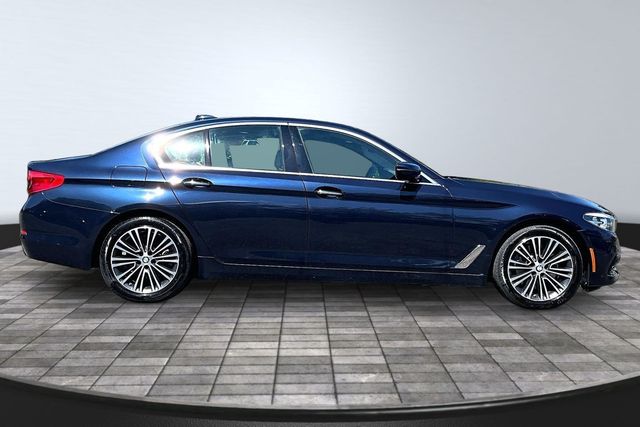 2018 BMW 5 Series 530i xDrive - 23079948 - 7