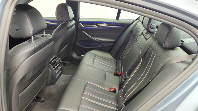2018 BMW 5 Series 530i xDrive Sedan w/ Dakota Leather Upholstery - 23013568 - 21