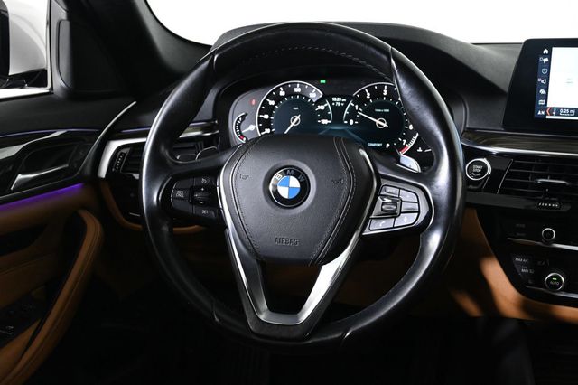 2018 BMW 5 Series 540i - 22943337 - 9