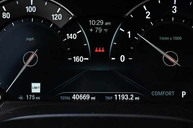 2018 BMW 5 Series 540i - 22943337 - 10