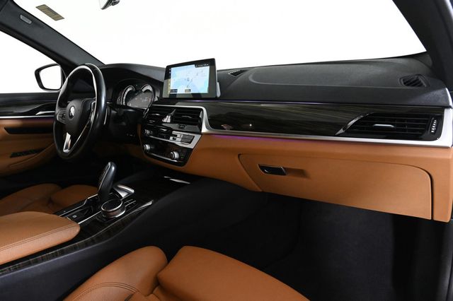 2018 BMW 5 Series 540i - 22943337 - 14