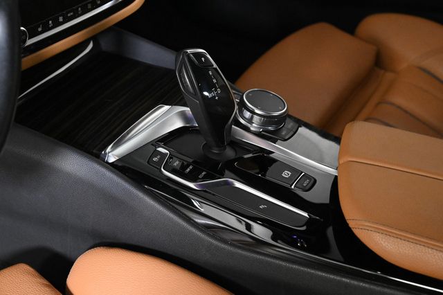 2018 BMW 5 Series 540i - 22943337 - 20