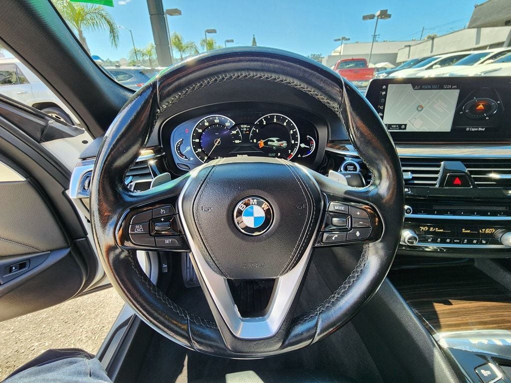 2018 BMW 5 Series 540i - 22370046 - 13