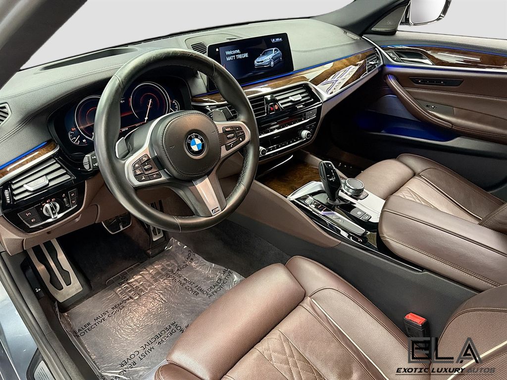 2018 BMW 5 Series 540i - 23033968 - 9