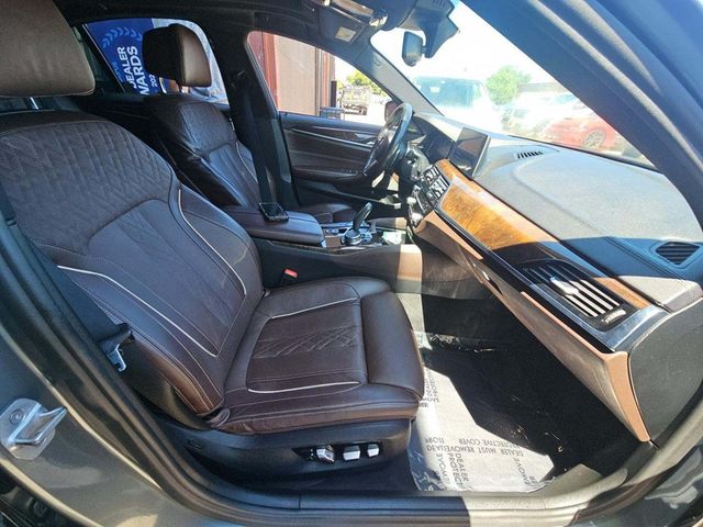 2018 BMW 5 Series 540i - 23033968 - 7