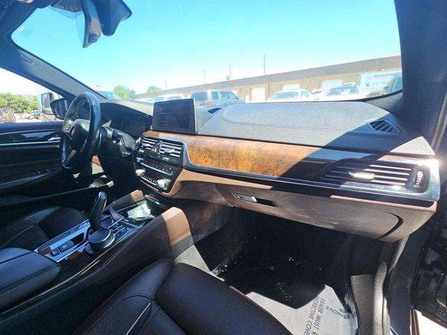 2018 BMW 5 Series 540i - 23033968 - 8