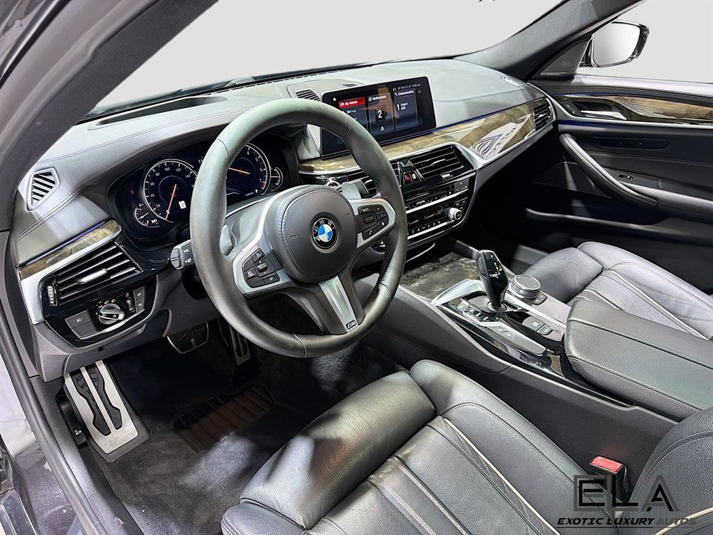 2018 BMW 5 Series 540i - 23046395 - 9