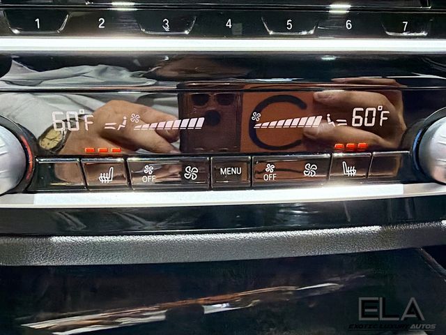 2018 BMW 5 Series 540i - 23046395 - 21