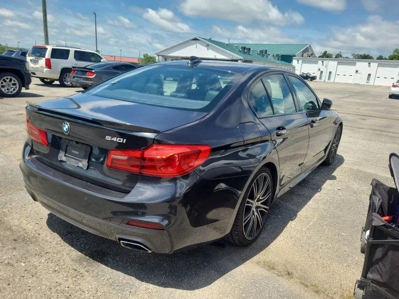 2018 BMW 5 Series 540i - 23046395 - 2