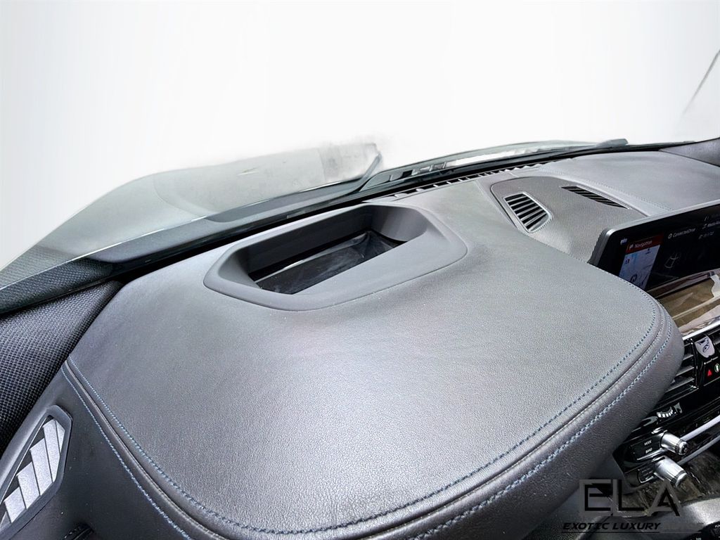 2018 BMW 5 Series 540i - 23046395 - 39