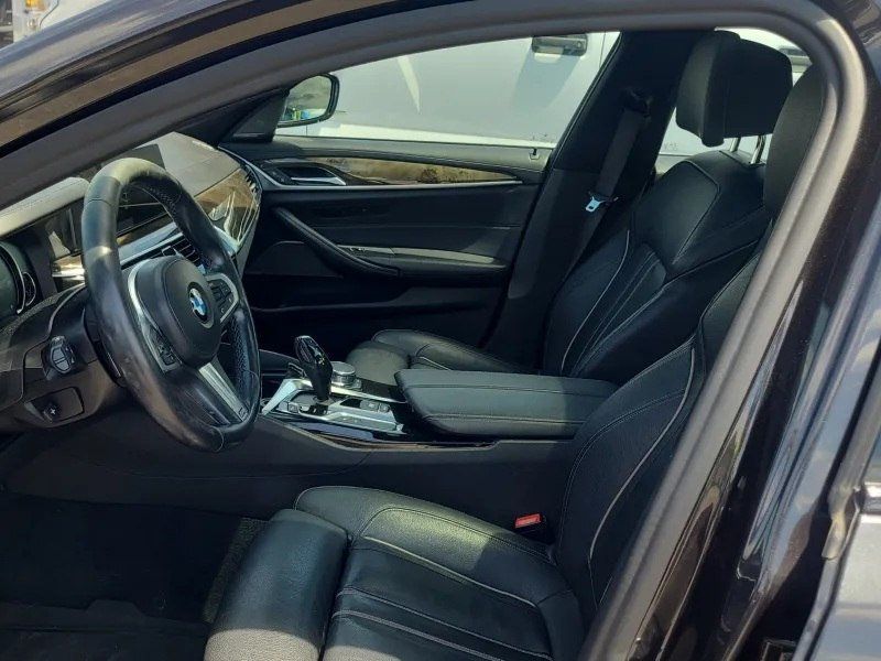 2018 BMW 5 Series 540i - 23046395 - 5