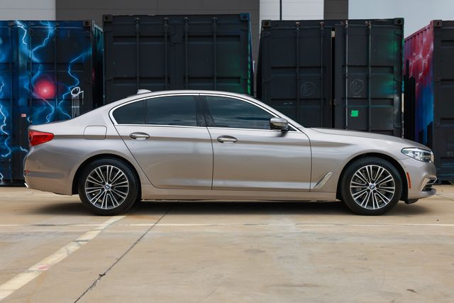 2018 BMW 5 Series 540i - 23040072 - 15