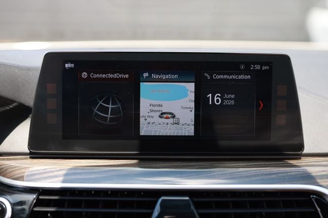 2018 BMW 5 Series 540i - 23040072 - 40