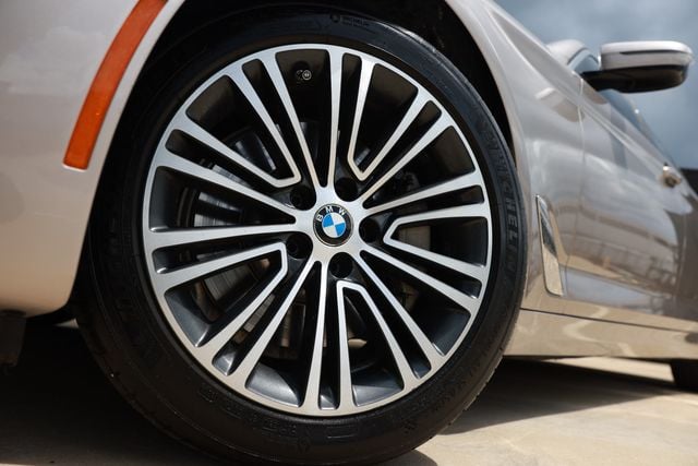 2018 BMW 5 Series 540i - 23040072 - 42