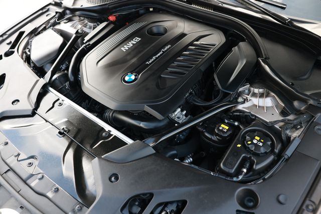 2018 BMW 5 Series 540i - 23040072 - 57