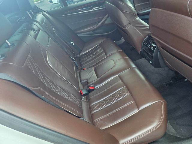 2018 BMW 5 Series 540i M Sport - 23033910 - 18