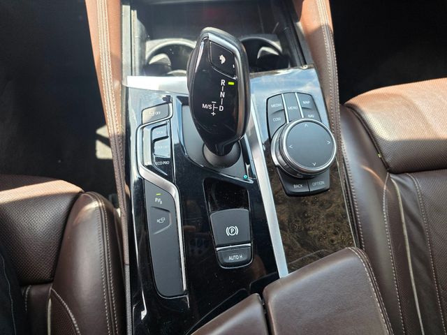 2018 BMW 5 Series 540i M Sport - 23033910 - 25