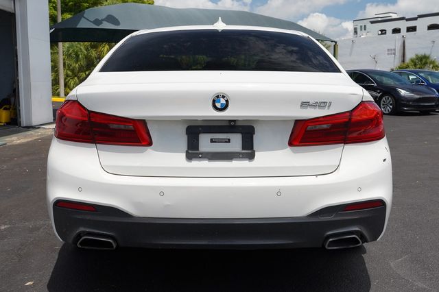 2018 BMW 5 Series 540i M Sport - 23046272 - 10