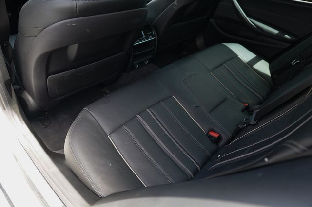 2018 BMW 5 Series 540i M Sport - 23046272 - 13