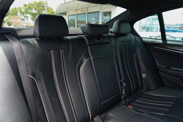 2018 BMW 5 Series 540i M Sport - 23046272 - 17